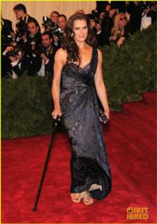 Brooke Shields feet photo thumbnail