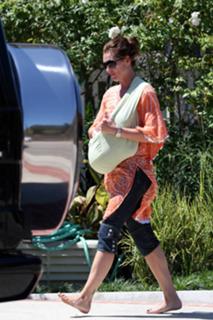 Brooke Shields feet photo thumbnail