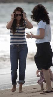 Brooke Shields feet photo thumbnail