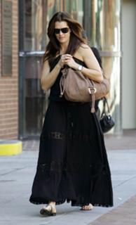 Brooke Shields feet photo thumbnail