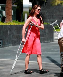 Brooke Shields feet photo thumbnail