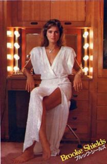 Brooke Shields feet photo thumbnail