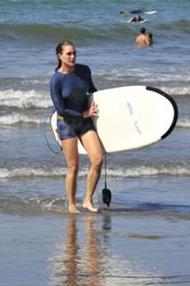 Brooke Shields feet photo thumbnail