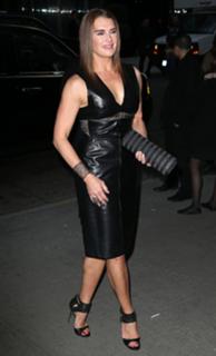 Brooke Shields feet photo thumbnail