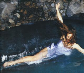 Brooke Shields feet photo thumbnail