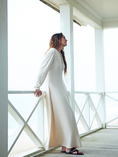 Brooke Shields feet photo thumbnail