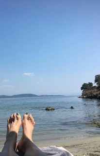 Brooke Smith feet photo 9