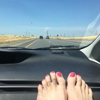 Brooke Smith feet photo 8