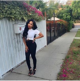Brooke Valentine feet photo 15