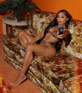 Brooke Valentine feet photo 11