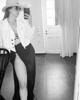 Brooke Vincent feet photo thumbnail