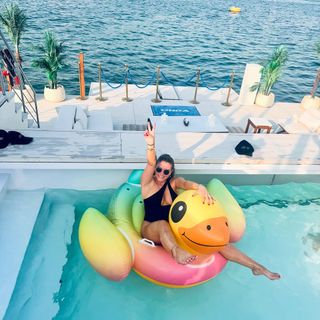 Brooke Vincent feet photo thumbnail