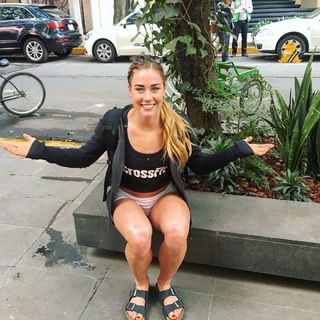 Brooke Wells feet photo 12