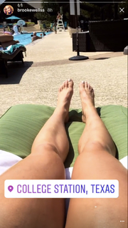 Brooke Wells feet photo 9