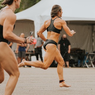 Brooke Wells feet photo 4