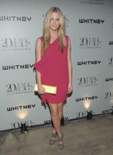 Brooklyn Decker feet photo thumbnail