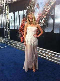 Brooklyn Decker feet photo thumbnail