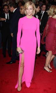 Brooklyn Decker feet photo thumbnail