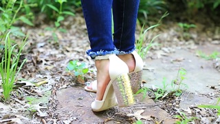 Brooklyn McKnight feet photo 4