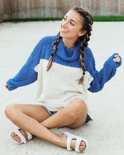 Brooklyn McKnight feet photo 12