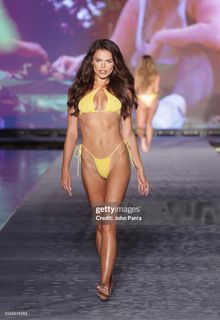 Brooks Nader feet photo thumbnail