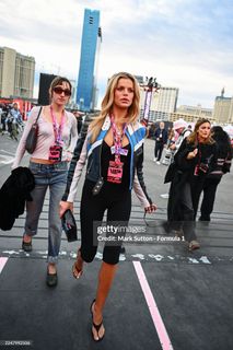 Brooks Nader feet photo thumbnail