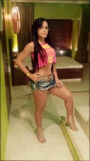 Bruna Butterfly feet photo 12