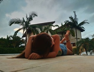 Bruna Carvalho feet photo thumbnail