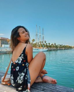Bruna Carvalho feet photo thumbnail