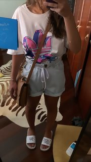 Bruna Carvalho feet photo thumbnail