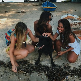 Bruna Carvalho feet photo thumbnail