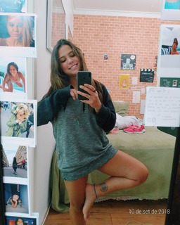 Bruna Carvalho feet photo thumbnail