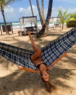 Bruna Carvalho feet photo thumbnail