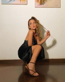 Bruna Carvalho feet photo thumbnail