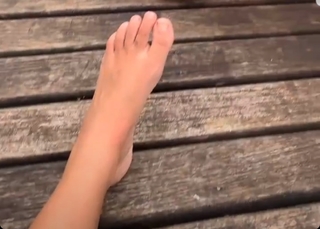 Bruna Carvalho feet photo thumbnail