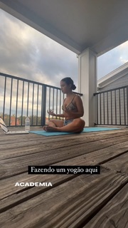 Bruna Carvalho feet photo thumbnail