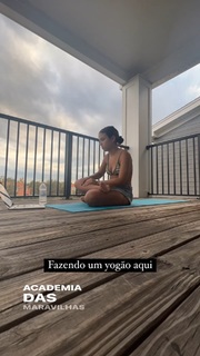 Bruna Carvalho feet photo thumbnail