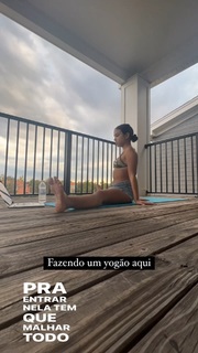 Bruna Carvalho feet photo thumbnail
