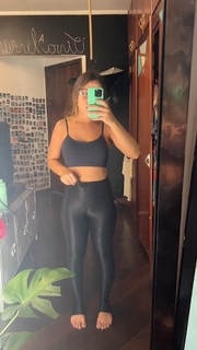 Bruna Carvalho feet photo thumbnail