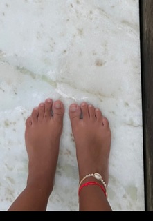 Bruna Carvalho feet photo thumbnail