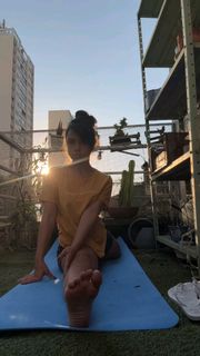 Bruna Carvalho feet photo thumbnail