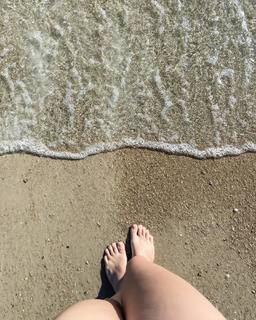 Bruna Dos Anjos feet photo 4
