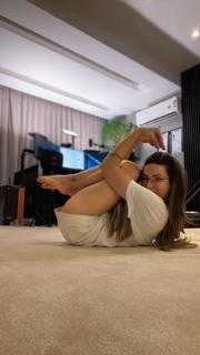 Bruna Gomes feet photo 6