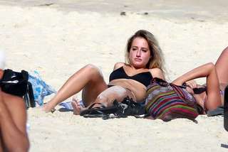 Bruna Griphao feet photo thumbnail