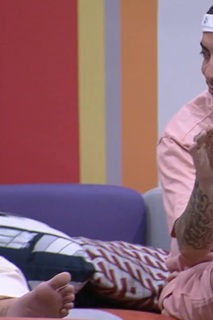 Bruna Griphao feet photo thumbnail