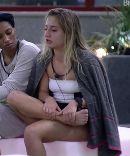 Bruna Griphao feet photo thumbnail