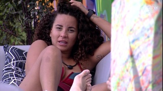 Bruna Griphao feet photo thumbnail