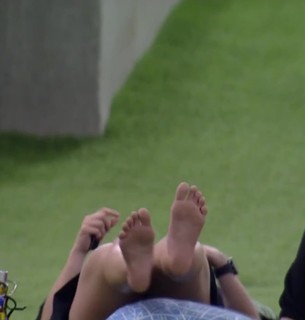 Bruna Griphao feet photo thumbnail