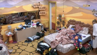 Bruna Griphao feet photo thumbnail