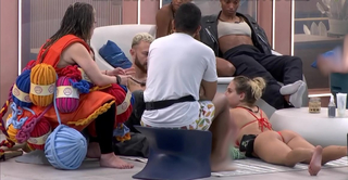 Bruna Griphao feet photo thumbnail